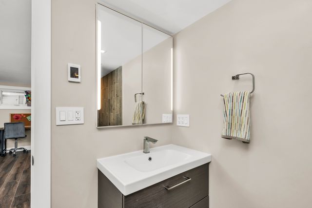 158 St Marys Parkway, Buffalo Grove, IL 60089