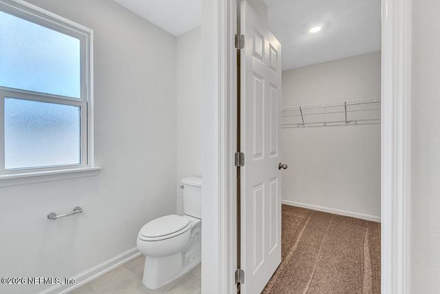 712 PANTHER LAKE Parkway, Jacksonville, FL 32221