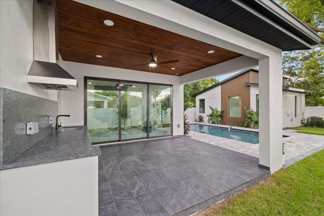3107 W BEACH STREET, Tampa, FL 33607