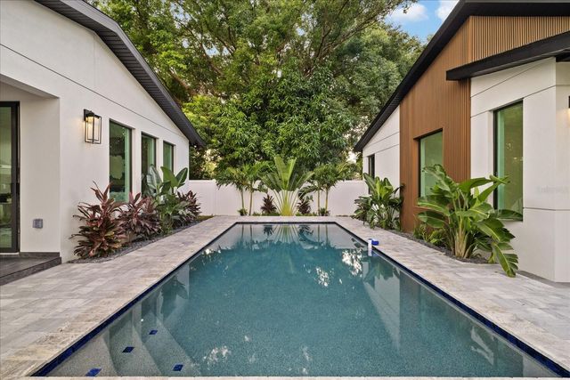 3107 W BEACH STREET, Tampa, FL 33607