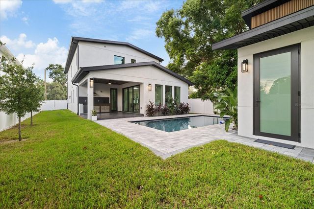 3107 W BEACH STREET, Tampa, FL 33607