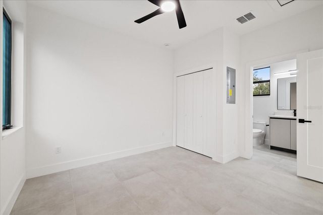 3107 W BEACH STREET, Tampa, FL 33607