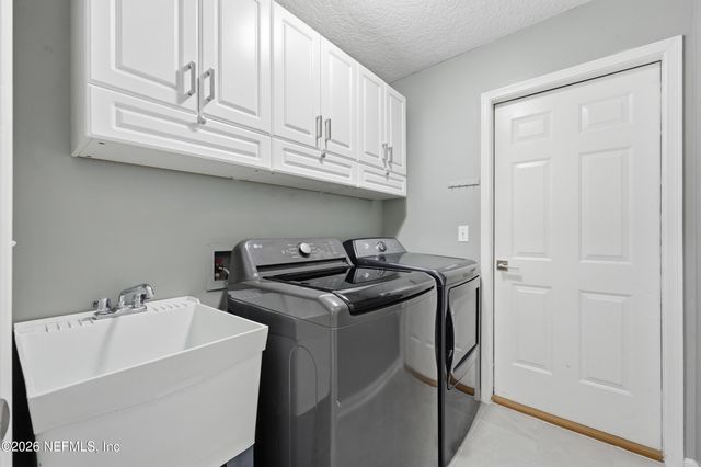 621 LAVENDER Lane, St. Johns, FL 32259