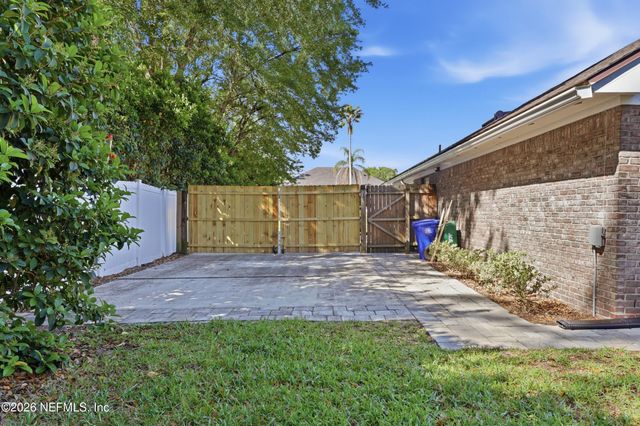 621 LAVENDER Lane, St. Johns, FL 32259