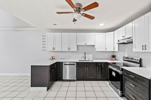 13916 Folkestone Circle, Wellington, FL 33414