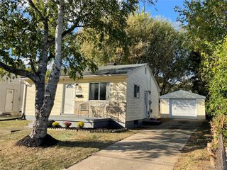 3121 Thom Street, Flint, MI 48506