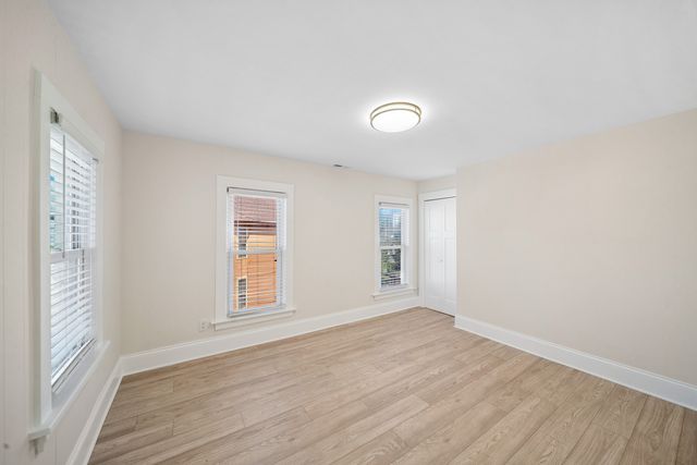 323 S Hale Street, Wheaton, IL 60187