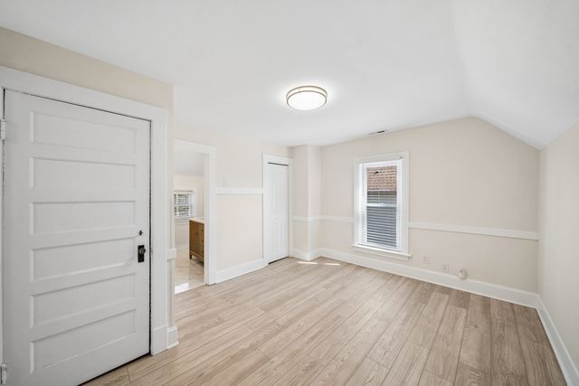 323 S Hale Street, Wheaton, IL 60187