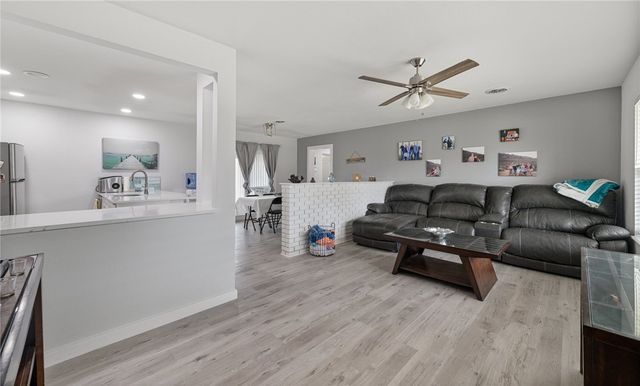 1411 Casa De Oro Dr, Corpus Christi, TX 78411