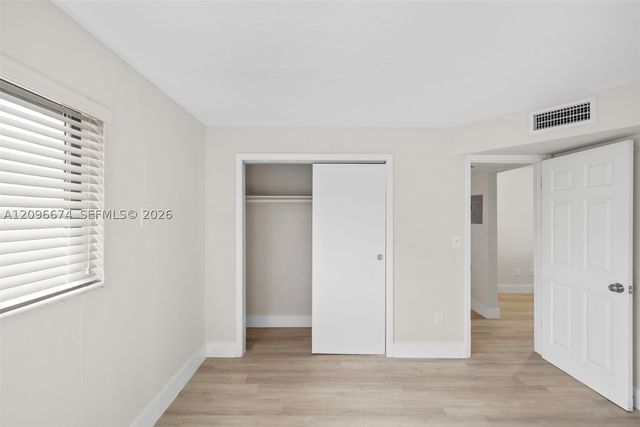 1310 W 29th St 29, Hialeah, FL 33012