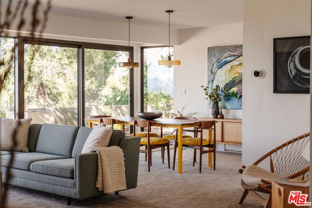 9550 Wheatland Avenue, Sunland, CA 91040