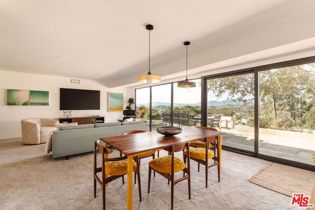 9550 Wheatland Avenue, Sunland, CA 91040