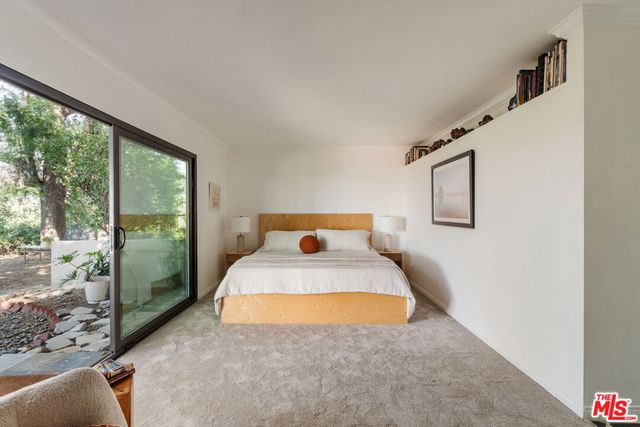 9550 Wheatland Avenue, Sunland, CA 91040