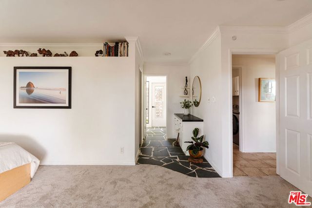 9550 Wheatland Avenue, Sunland, CA 91040