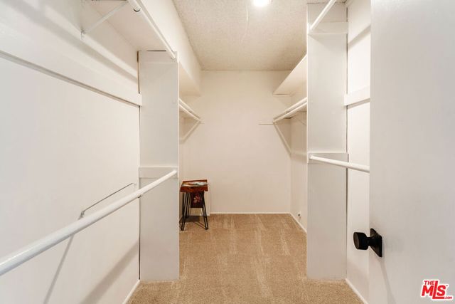 9550 Wheatland Avenue, Sunland, CA 91040