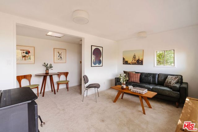 9550 Wheatland Avenue, Sunland, CA 91040