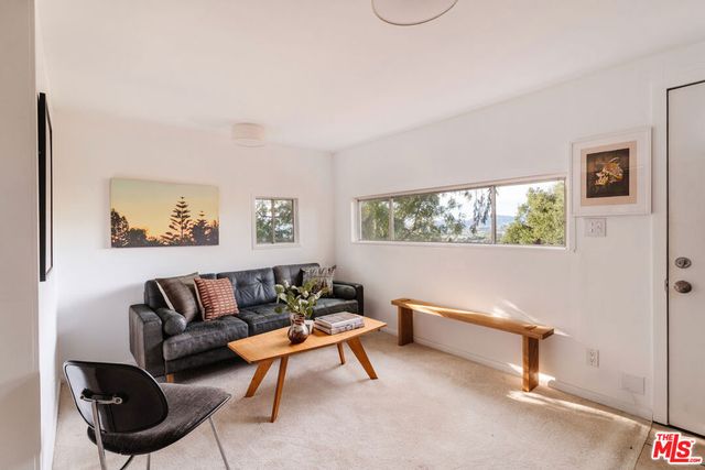 9550 Wheatland Avenue, Sunland, CA 91040