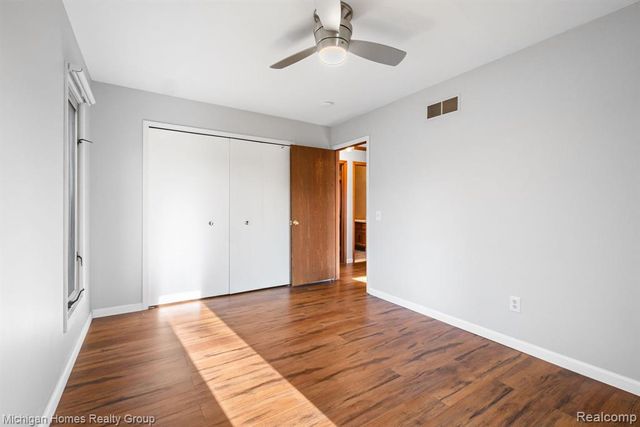 38966 Mount Kisco Drive, Sterling Heights, MI 48310