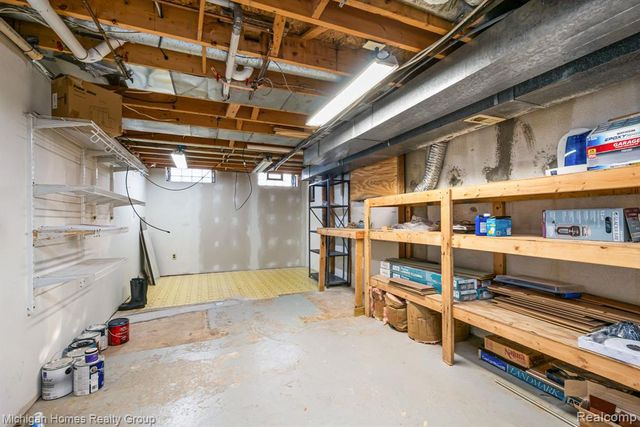 38966 Mount Kisco Drive, Sterling Heights, MI 48310