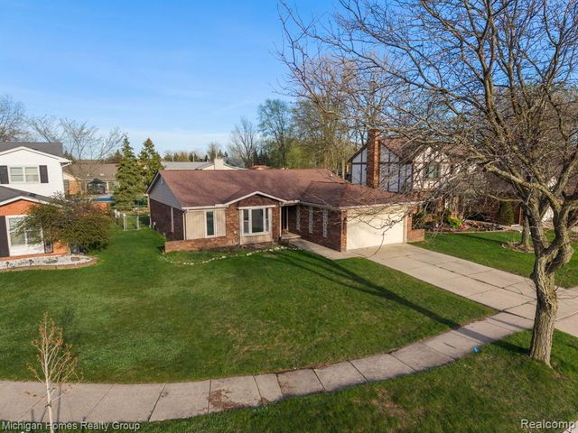 38966 Mount Kisco Drive, Sterling Heights, MI 48310