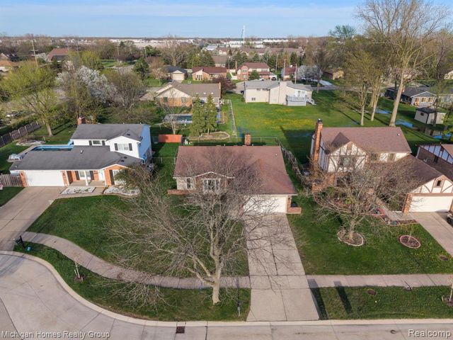 38966 Mount Kisco Drive, Sterling Heights, MI 48310