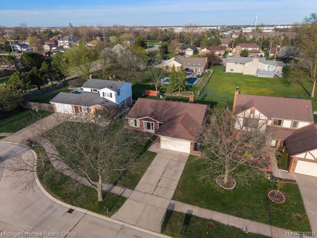 38966 Mount Kisco Drive, Sterling Heights, MI 48310