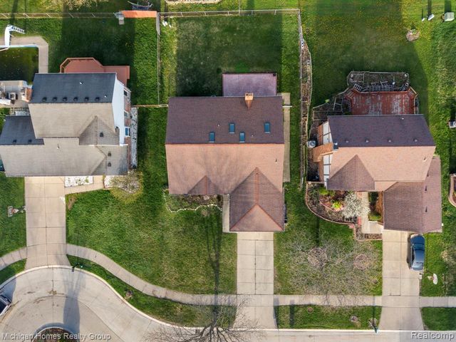 38966 Mount Kisco Drive, Sterling Heights, MI 48310