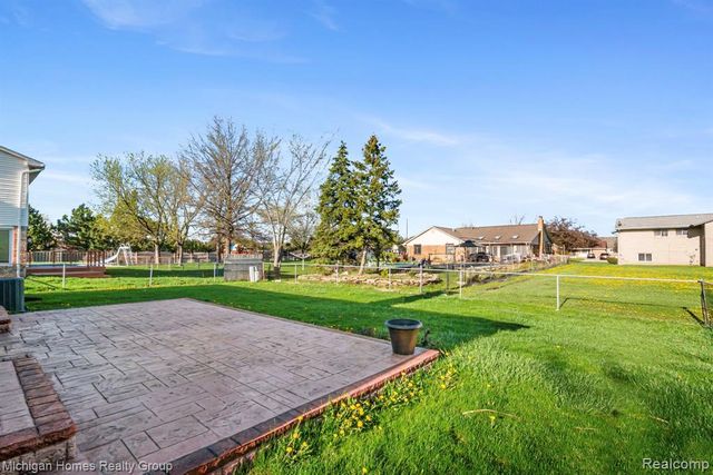 38966 Mount Kisco Drive, Sterling Heights, MI 48310