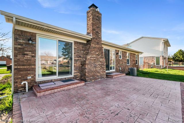 38966 Mount Kisco Drive, Sterling Heights, MI 48310