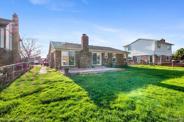 38966 Mount Kisco Drive, Sterling Heights, MI 48310