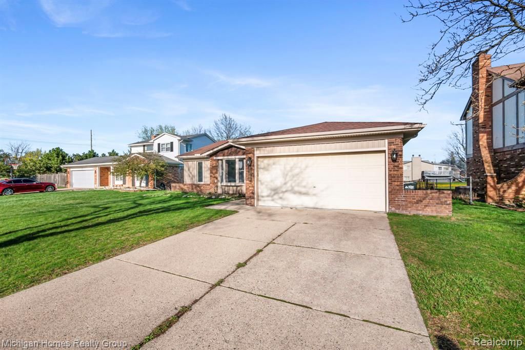 38966 Mount Kisco Drive, Sterling Heights, MI 48310