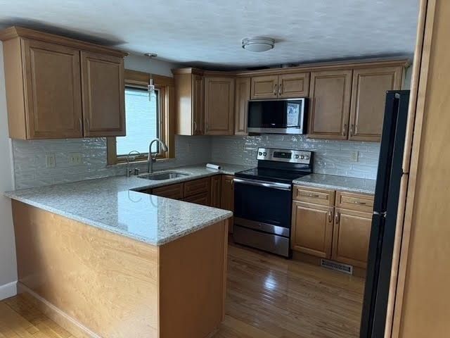 7 Puritan Road, Danvers, MA 01923