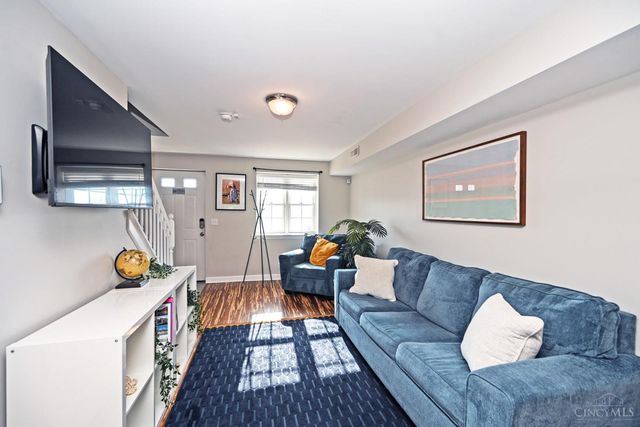 152 Dorchester Avenue, Cincinnati, OH 45219