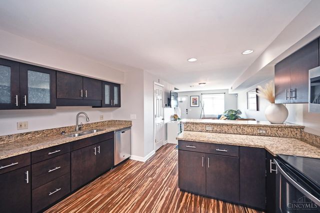 152 Dorchester Avenue, Cincinnati, OH 45219