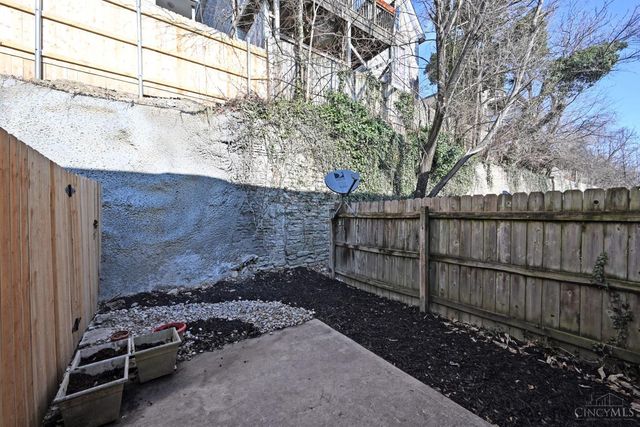 152 Dorchester Avenue, Cincinnati, OH 45219