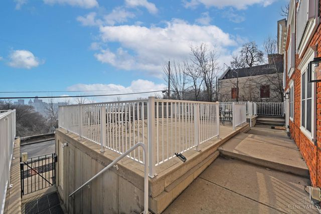 152 Dorchester Avenue, Cincinnati, OH 45219