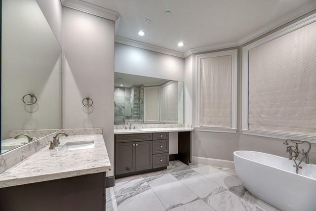 1913 Revere Street, Houston, TX 77019