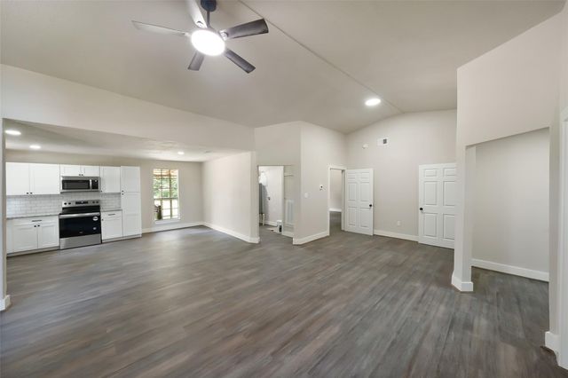 601 Faulkner Avenue, Coldspring, TX 77331