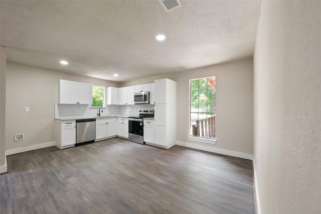 601 Faulkner Avenue, Coldspring, TX 77331