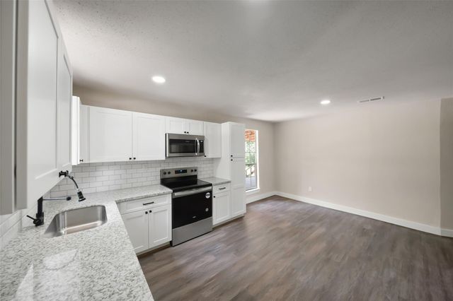 601 Faulkner Avenue, Coldspring, TX 77331