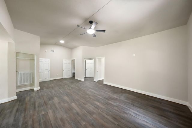 601 Faulkner Avenue, Coldspring, TX 77331