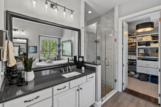 9235 TILLINGHAST DRIVE, Tampa, FL 33626