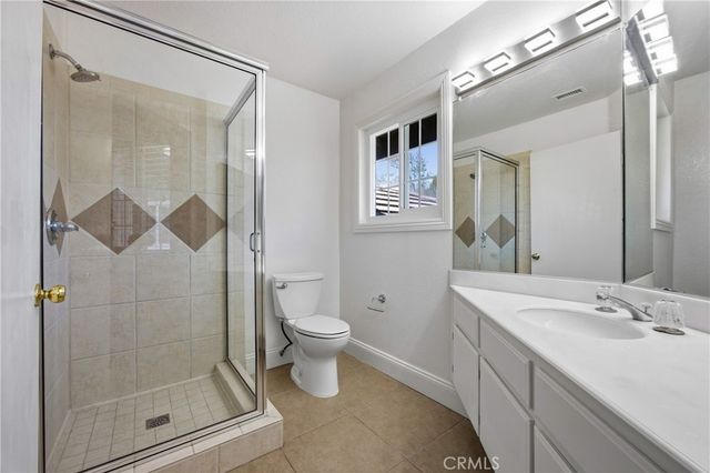26201 Sunnyglen Avenue 212, Laguna Hills, CA 92653