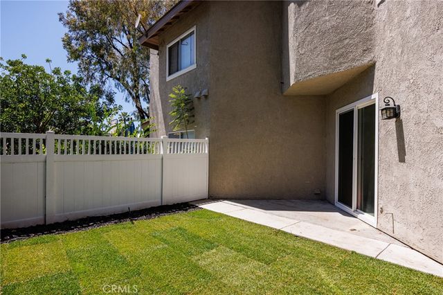 26201 Sunnyglen Avenue 212, Laguna Hills, CA 92653