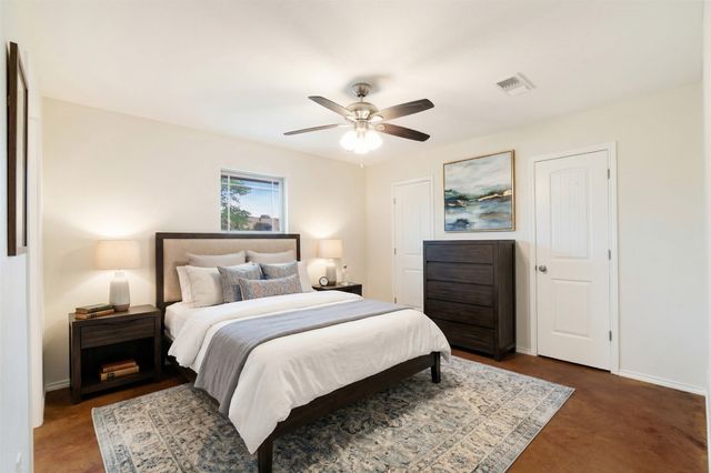525 19th Street NW, Paris, TX 75460