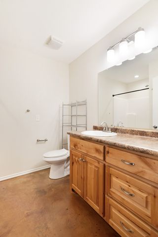 525 19th Street NW, Paris, TX 75460
