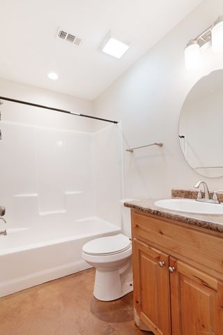 525 19th Street NW, Paris, TX 75460