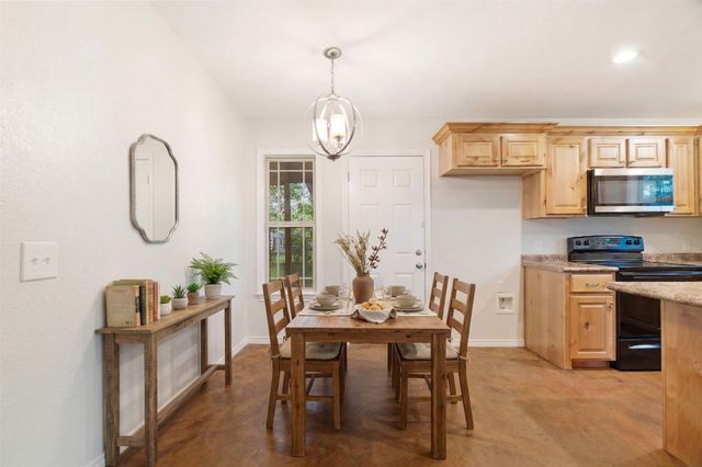 525 19th Street NW, Paris, TX 75460
