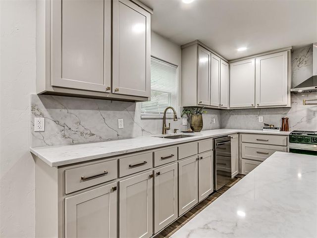 6705 Crow Circle, Oklahoma City, OK 73132