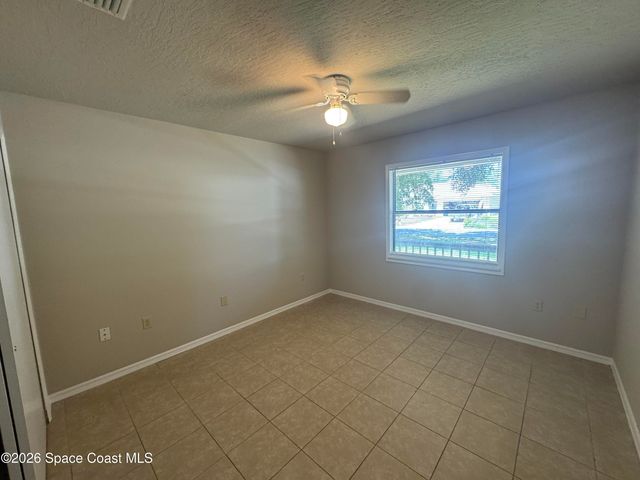 728 Isar Avenue NW, Palm Bay, FL 32907